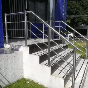 Barandales para escaleras y balcones en Acero Inoxidable